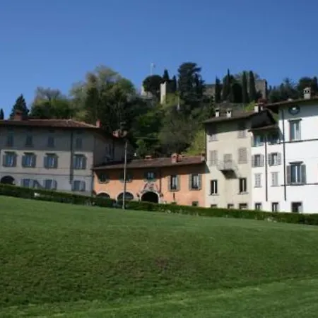 A Casanostra Bed & Breakfast Bergamo
